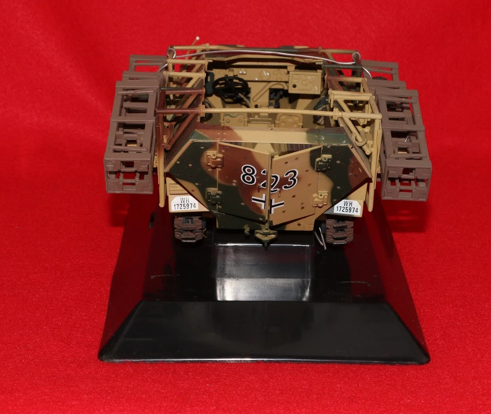 21st Century Armor WWII German Halftrack Sdkfz Stuka Zu Fuss 1:18 2006 - Image 3 of 4