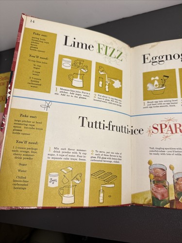 lot 2 vintage kids junior cookbooks hardbound spiral, Betty crocker better homes - Bild 9 von 10
