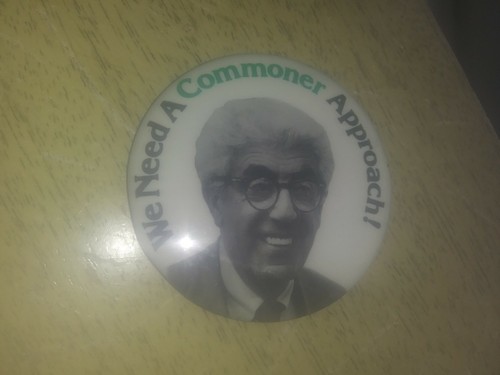 Barry Commoner 1980 Citizen's Party Pin Back Campaign Presidential Button .