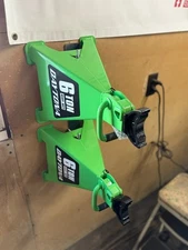 6 Ton Jack Stand Wall Mount Hanger Daytona (Stands not included)