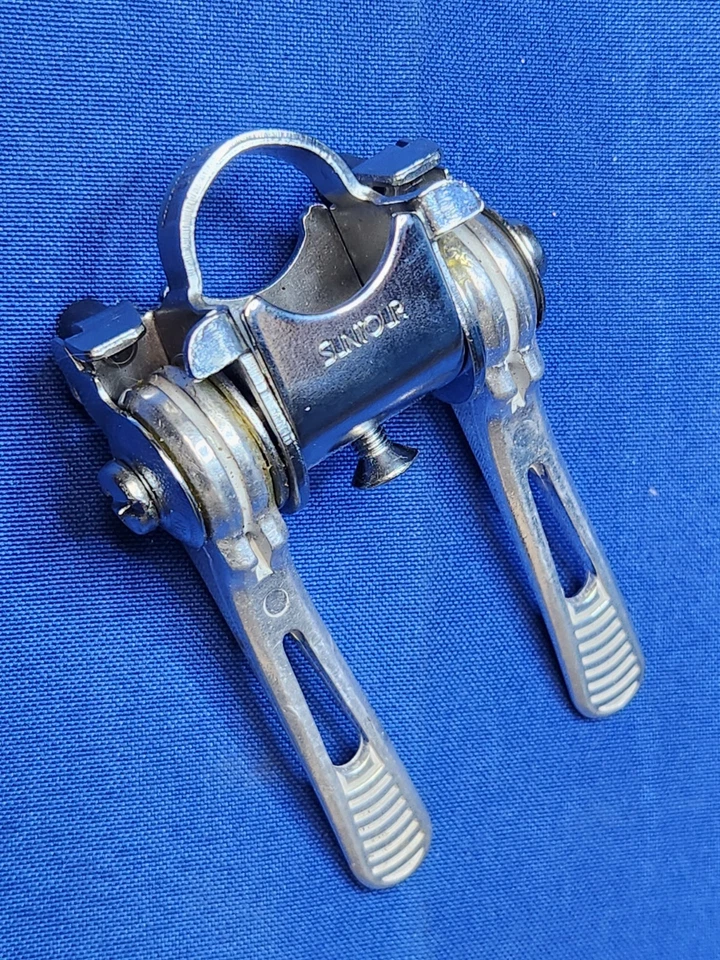 Juego de palancas de cambio simétricas SUNTOUR CYCLONE MK II TUBO INFERIOR ABRAZADERA DE FRICCIÓN 1 1/8 Foto 2 de 3