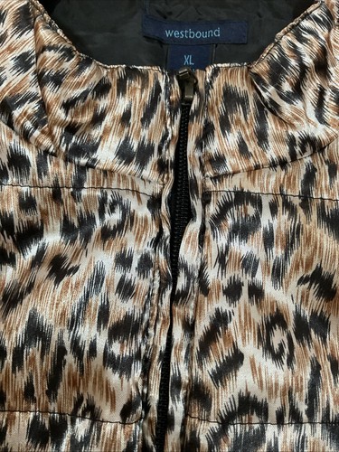 Westbound Animal Print Puffer Vest Women’s XL Lightweight Full Zip Pockets R42 - Picture 7 of 8