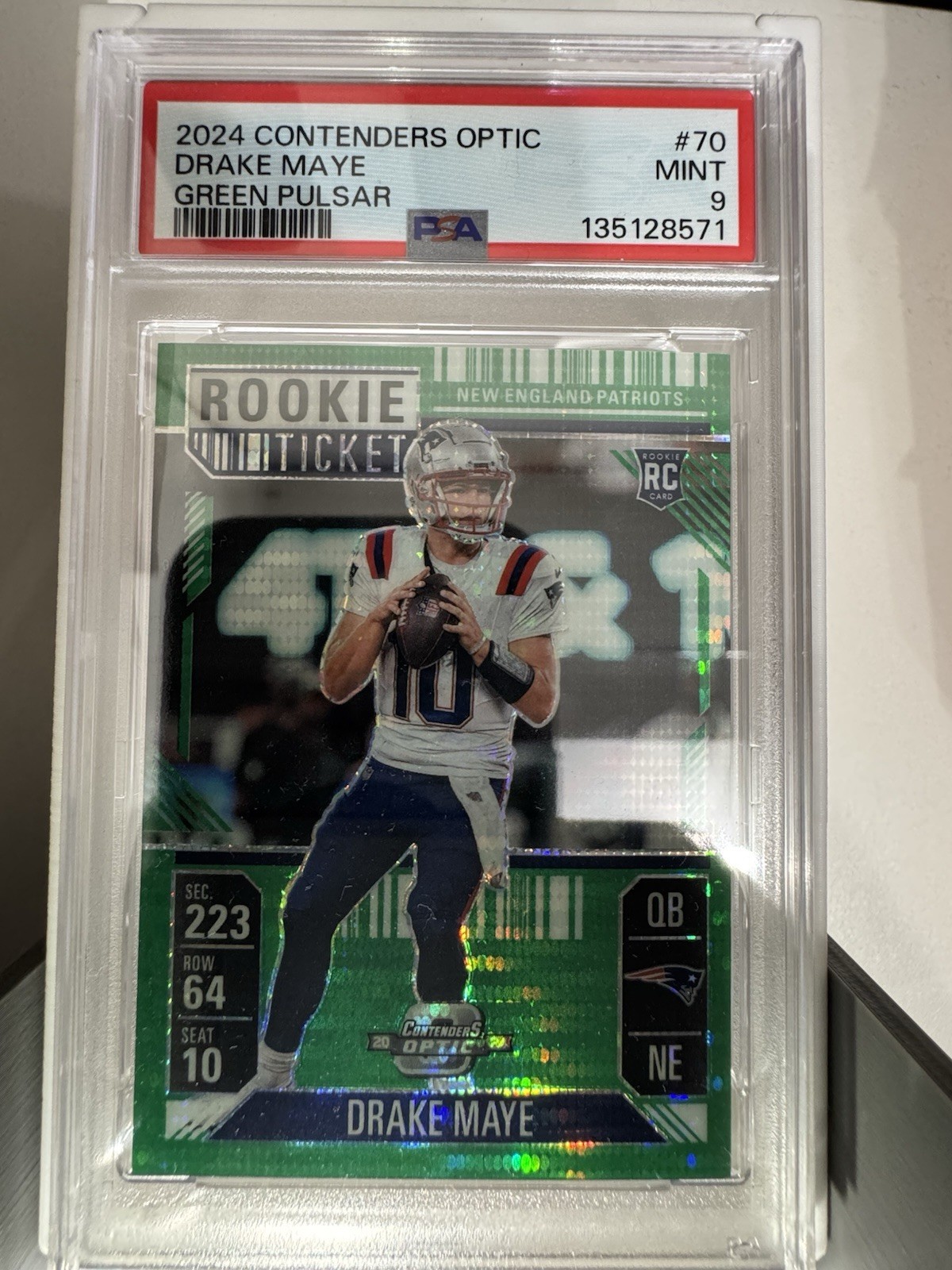 2024 Contenders Optic - Rookie Ticket Drake Maye #70 Green Pulsar Prizm /49 (RC)
