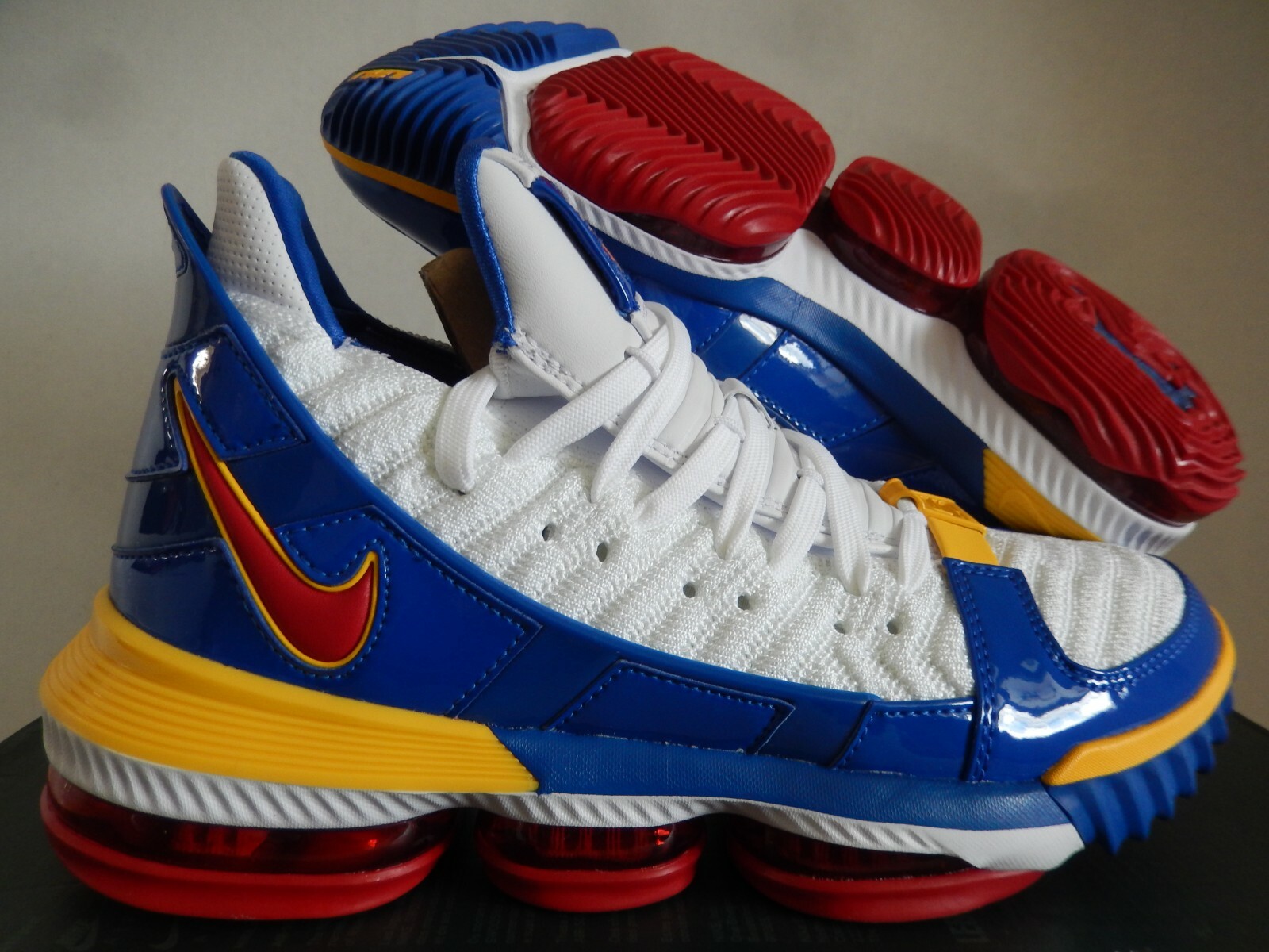 lebron 16 low superman