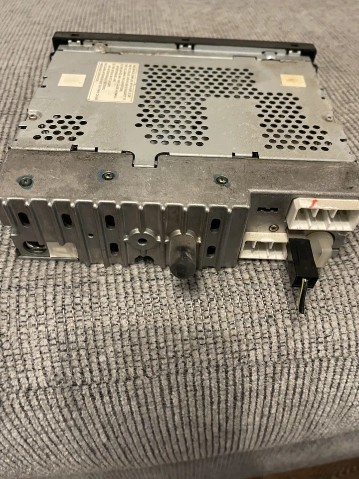 VINTAGE OEM AM/FM STEREO CASSETTE CAR RADIO, FMS AUDIO, MCT009U1 - Image 2 of 3