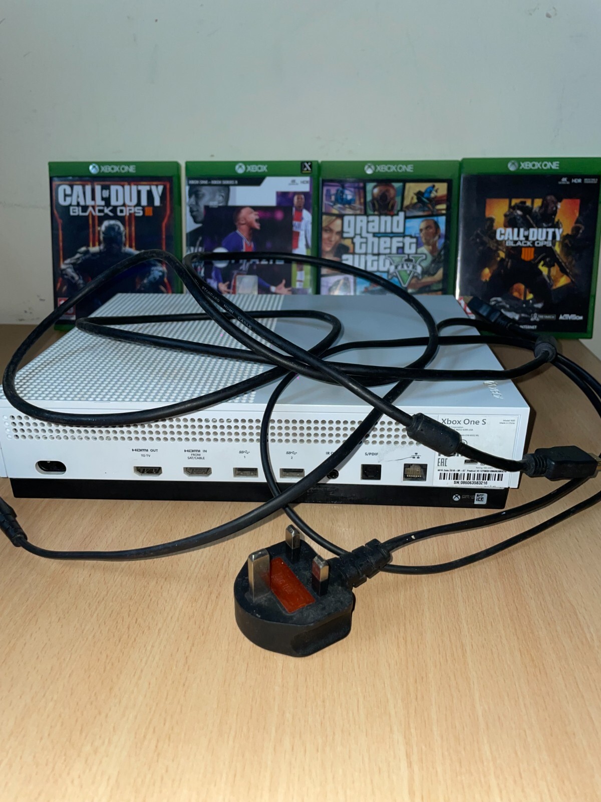 Microsoft Xbox One S 1TB Console White Bundle 889842105100 eBay