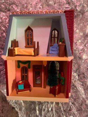 Hallmark Keepsake Ornament "House on Holly Lane" 1999 Christmas Tree Ornament - Picture 5 of 5