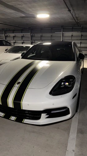 2021 Porsche Panamera 4S E-HYBRID Image 1 of 4