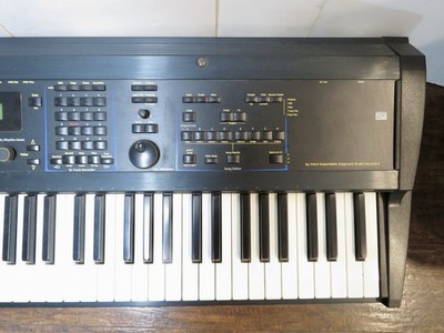 Ensoniq ZR-76 Weighted Action 64 Voice Expandable Stage/Studio