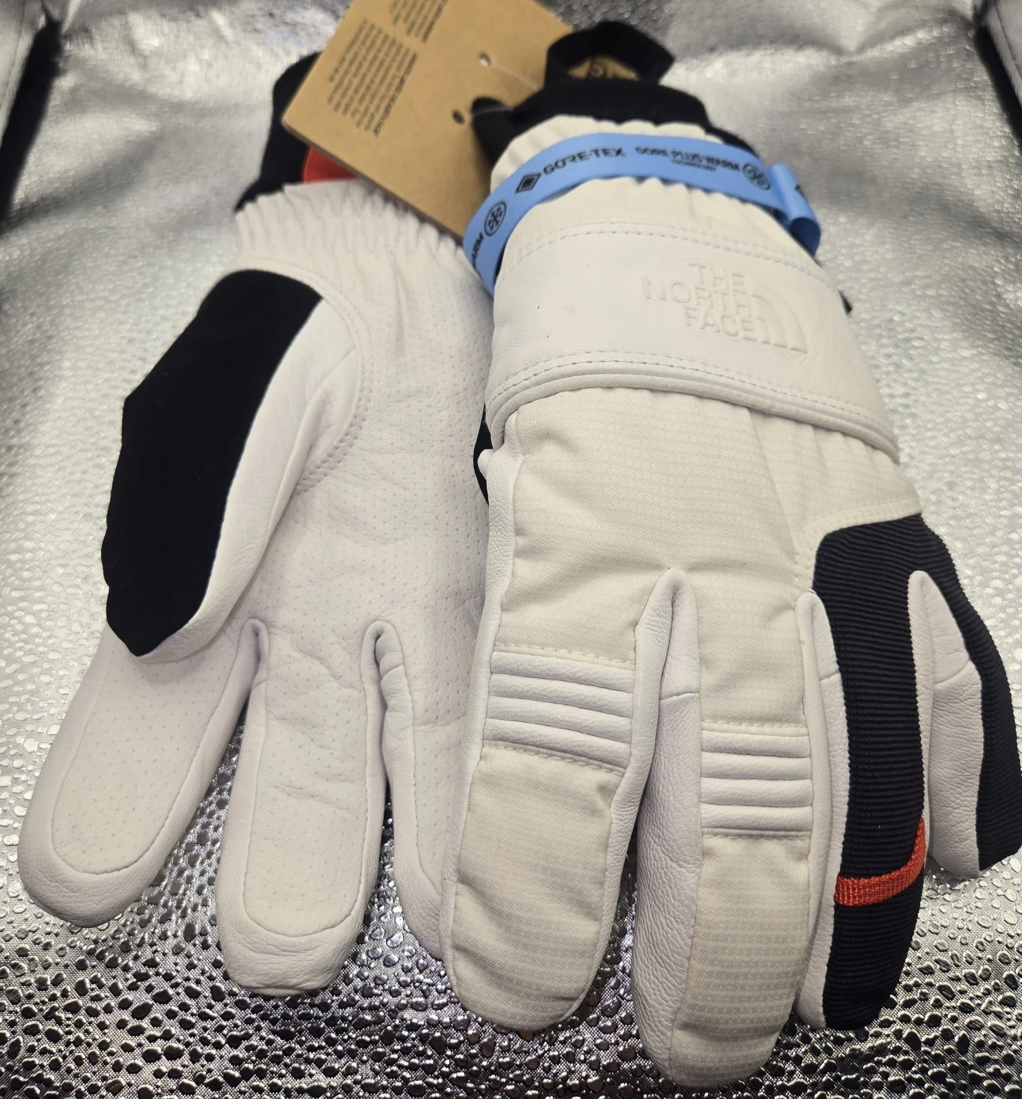 The North Face Medium Montana Pro SG Goretex Gloves
Opens in a new window or tab