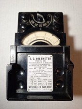 Vintage A.C. Voltmeter Model  33O Weston Iron Core Electrodynamoter Bakelite