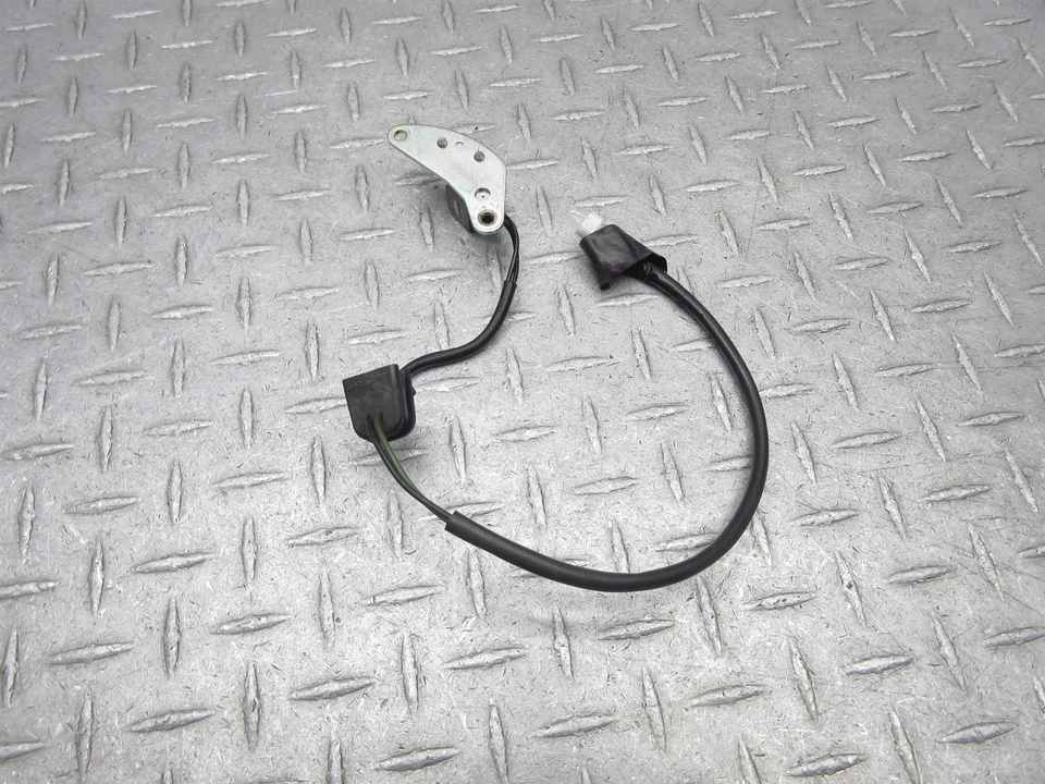 2005 04-05 Suzuki GSXR 600 GSXR600 импульсная катушка звукосниматель датчик зажигания двигателя - Изображение 3 из 4