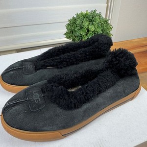 Womens UGG lined slippers black size 9