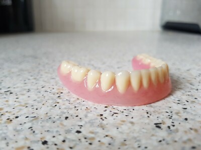 Prothèse Dentaire Complète Du Bas – Dentier Neuf, Qualité France