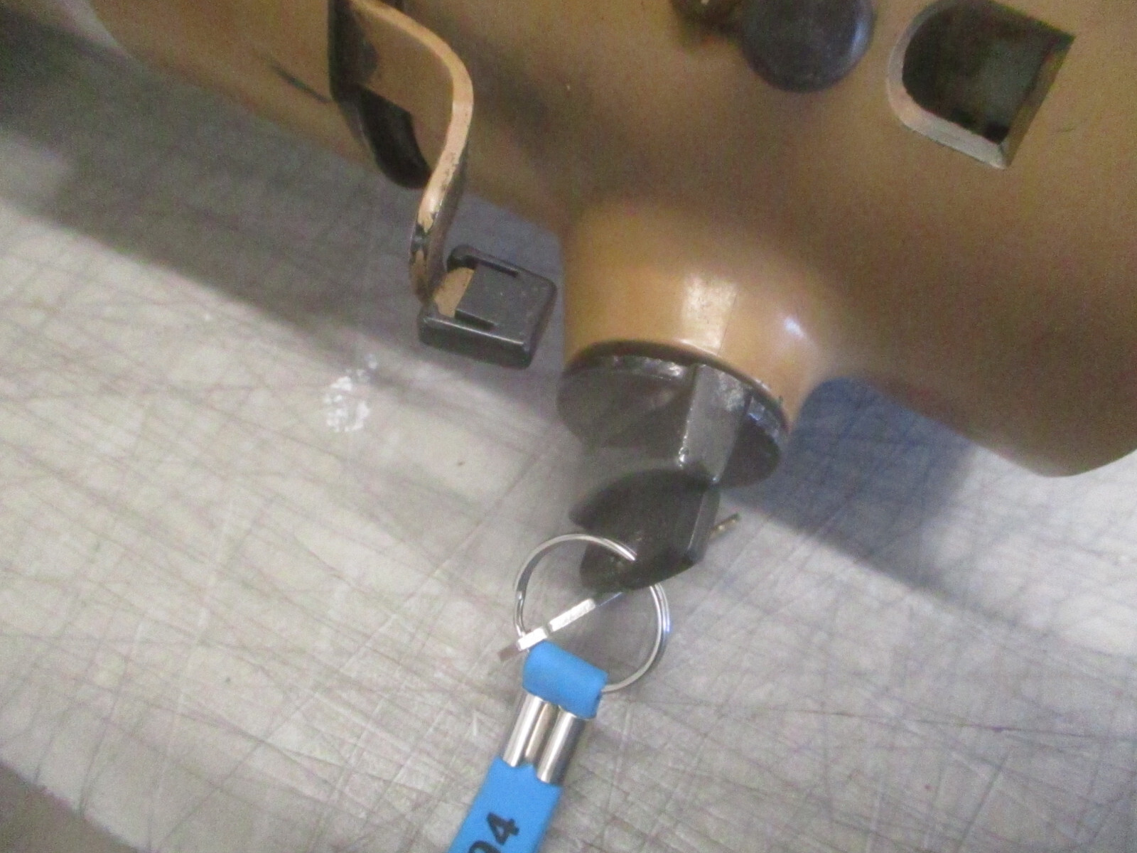 Steering Column with Key Chrysler Maserati TC 89 90 91