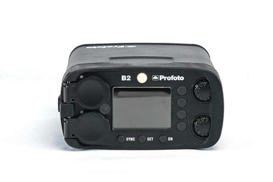 PROFOTO B2 250 TTL LOCATION KIT  - Image 2 of 4