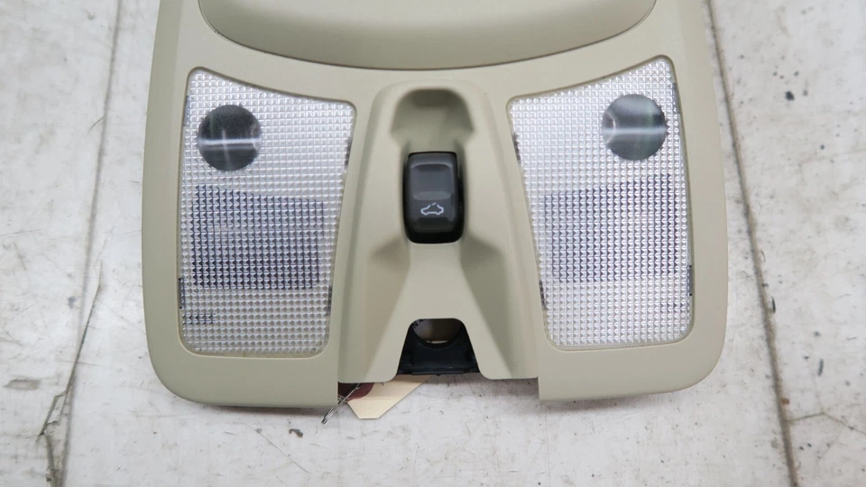 2007-2014 Volvo XC90 OEM Front Roof Overhead Dome Light Lamp 30669622 - Image 3 of 4