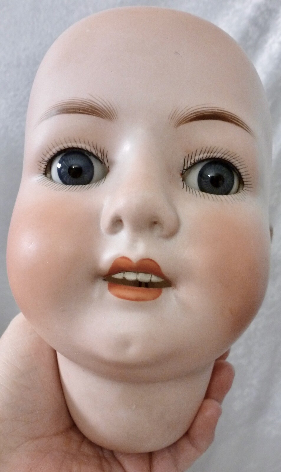 HEUBACH 302 ANTIQUE BISQUE DOLL HEAD, 1900s, DOLL HOSPITAL SPARES