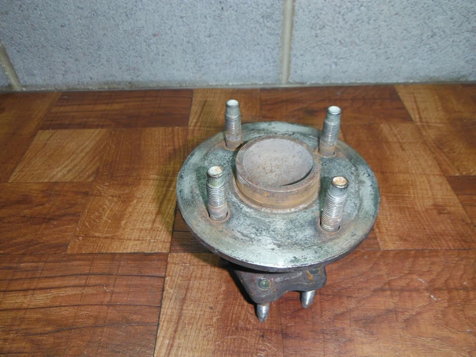 05-10 BUJE TRASERO IZQUIERDO CHEVROLET COBALT PONTIAC G5 SAURN ION SIN ABS Foto 2 de 4