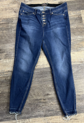 Torrid Premium Stretch Bombshell Jeans Size 16R Bl