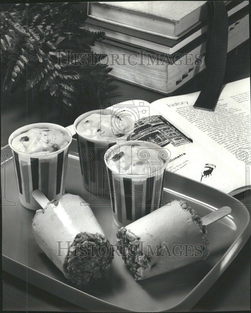 ヤナカーン　Dessert Capote Moonstruck Inspired Cammareri Bros. Bakery Candle SALE