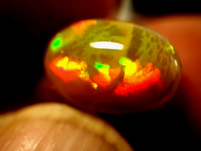Opale : Äthiopischer Mezezo  Opal- Snakeskin , Cab.  3,4 ct.