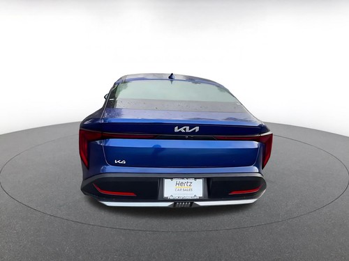 2025 Kia K4 LXS - Picture 12 of 40