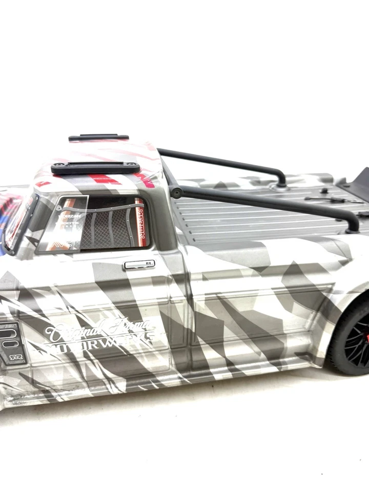 ARRMA Infraction V2 6S BLX Brushless 1:7 Scale RTR Electric 4WD Silver - Image 4 of 4