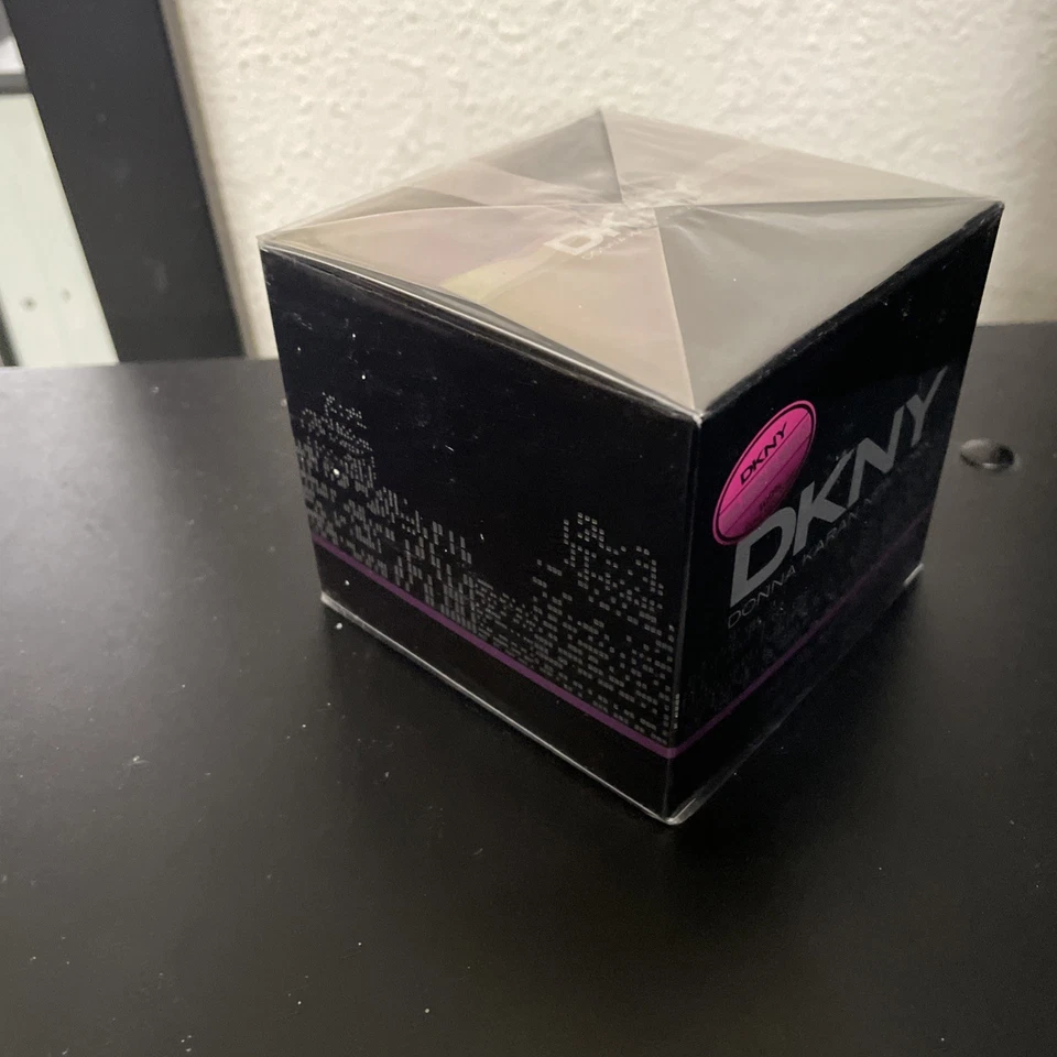 BE DELICIOSO NIGHT BY DKNY/Donna Karan EDP 3,4 FL OZ/100 ML, NUEVO EN CAJA, SELLADO, HALLAZGO RARO Foto 3 de 4