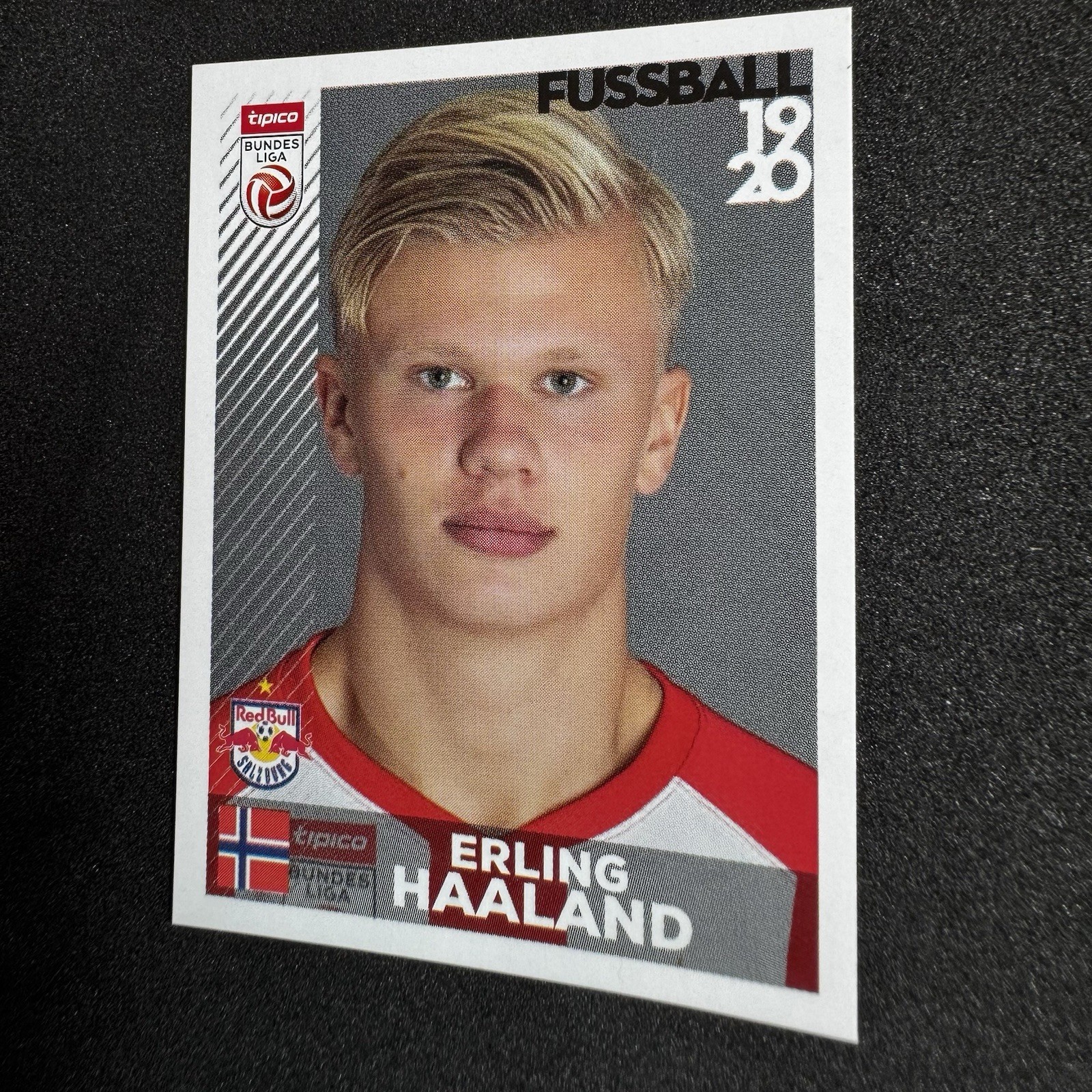 2019 Panini ERLING HAALAND #32 RC Rookie Fussball Bundesliga Sticker For Grading view 2