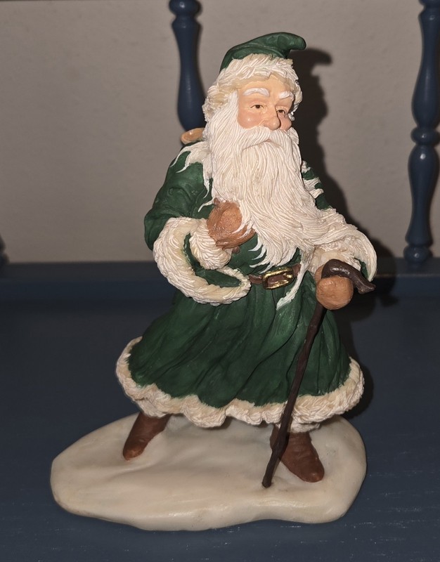 Hallmark The Heirloom Santa Collection Christmas Greetings Sculpted by Julia Lee
