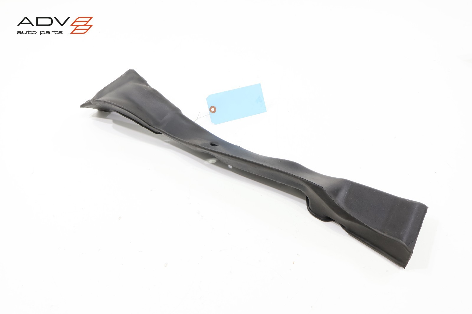 2015-18 FERRARI CALIFORNIA T FRONT RIGHT SIDE FENDER REARWARD INSULATOR PAD OEM