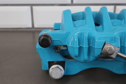 2023 Fisker Ocean One Front Right RH OEM Brake Caliper (Blue) W/ Hose (3K) - Bild 12 von 20