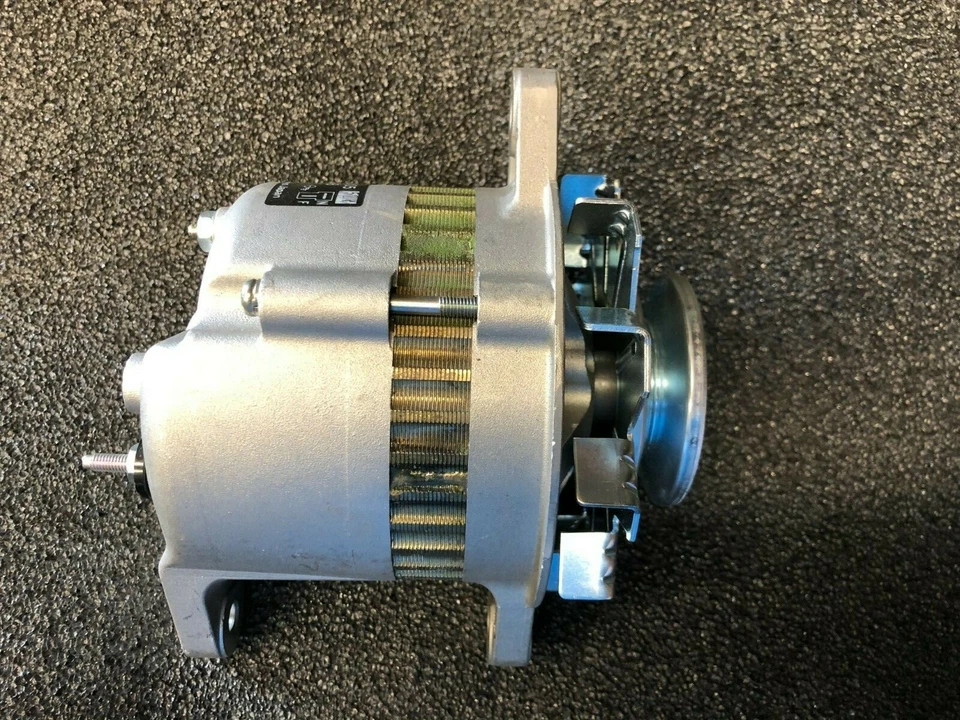 Datsun Alternator 1200 510 B210 OEM New Hitachi 35 Amp 23100 U0105 LT13569B NOS - Image 4 of 4