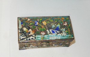 OLD SILVER TONE CLOISONNE REPOUSSE ENAMEL CHINESE BIRD DOUBLE SIDE STAMP JAR BOX