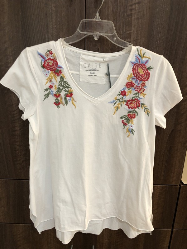 Caite top NWT