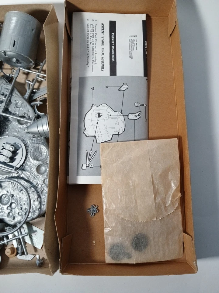 Rare VTG 1969 Revell Apollo Spacecraft Model Kit Silver Decals Complete Set NOS - Image 3 of 4