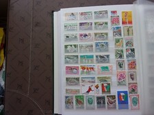 COTE D IVOIRE - lot de timbres (majorités n** MNH) (E10)