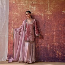 New Launching Viscose Velvet Top Lehenga With Pink Dupatta For Wedding Wear