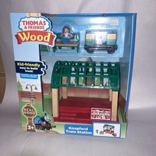 Thomas  Friends Wooden Wood Railway Knapford Train Station 8 Pieces NEW IN BOX 