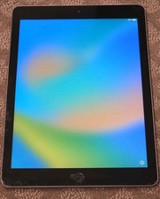 2017 Apple iPad 5th Generation A1822 32GB 9.7" Space Gray WiFi Only