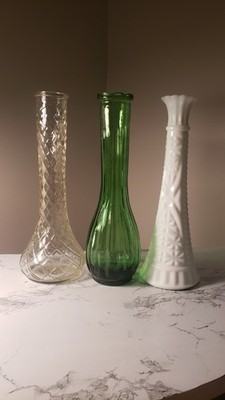 Anchor Hocking, Hoosier, E.O Brody Lot of 3 Vintage Bud Vases Clear, Milk, Green