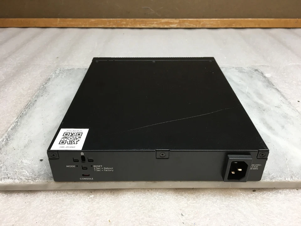 Dell X1026 E10W 24-Port Gigabit Ethernet Switch with 2x SFP Smart Managed Switch - Image 4 of 4