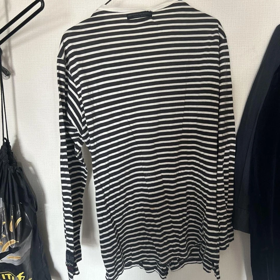 CÁRDIGAN A RAYAS USADO YOHJI YAMAMOTO ACEPTABLE Foto 3 de 4