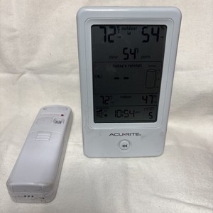 AcuRite Rain Gauge w Thermometer & Transmitter Humidity Weather Station 06042M