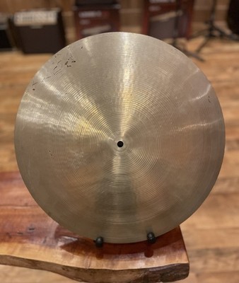 Zildjian U.S.A.  1920g 18''/45cm B20 Flat Ride Cymbal Minimal Overtones Dry Sound