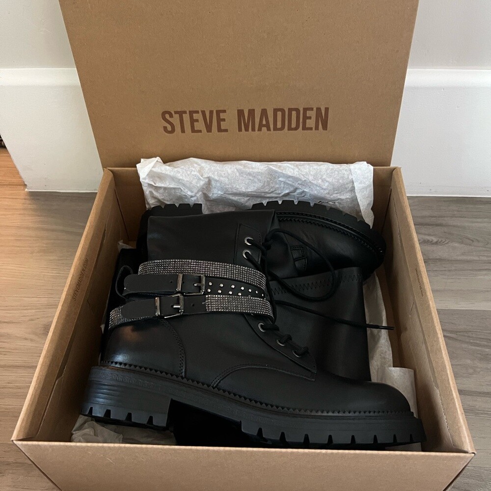 New in Box Steve Madden Over the knee Bronte boot with crystal buckles size 11 image 3