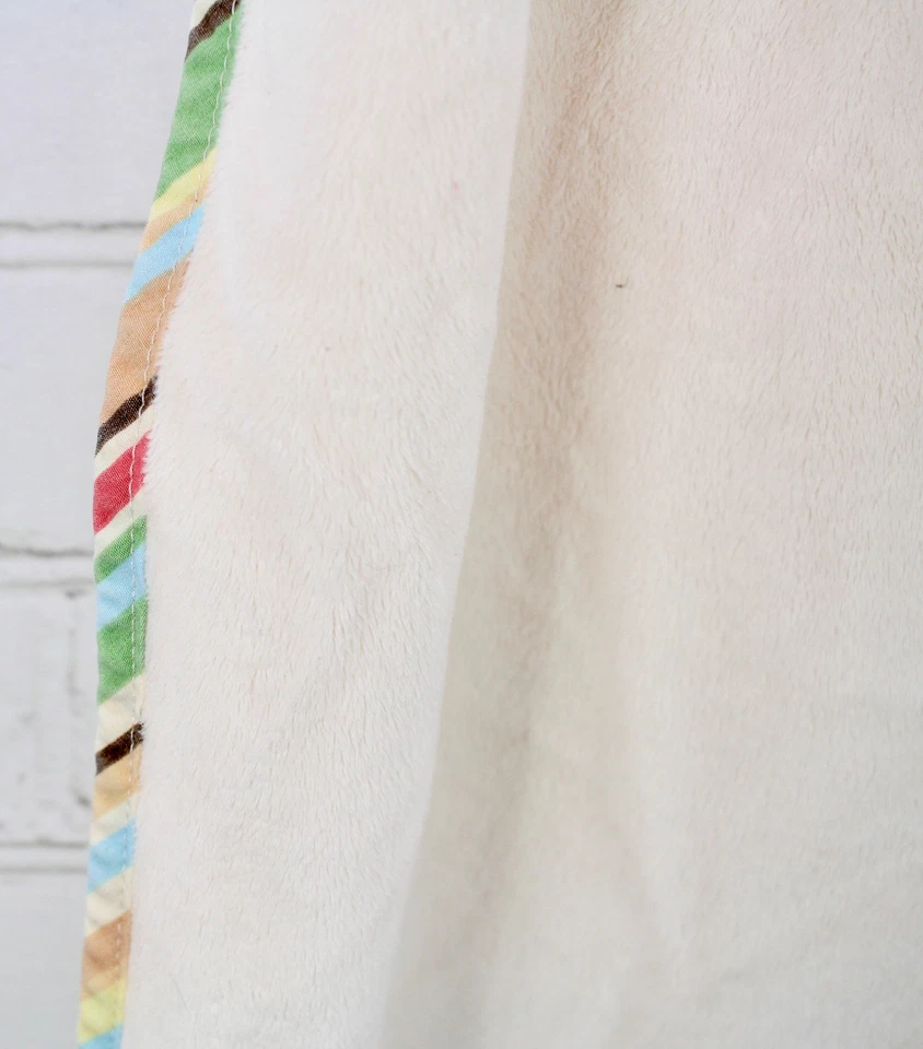 COCALO Baby Blanket - Ivory / Elephant Jungle Stripe Trim Plush Fleece Foto 3 de 4