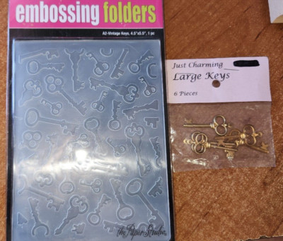 PAPER STUDIO Emboss Folder VINTAGE KEYS & Pkg of 6 LARGE GOLD KEY Embellishments