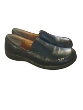 Women's Clarks Structured Leather Slip-On Loafers Black